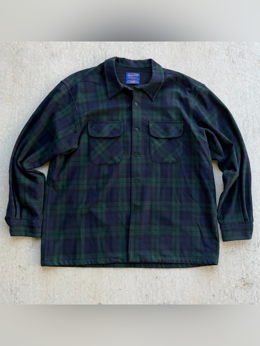 Pendleton Board Shirt Men Size XL Loop Collar 100% Virgin Wool Plaid
